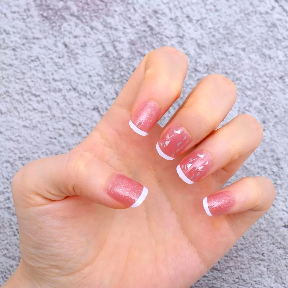 Chic- Short -Silver -French -Glue-On- Nails.jpg